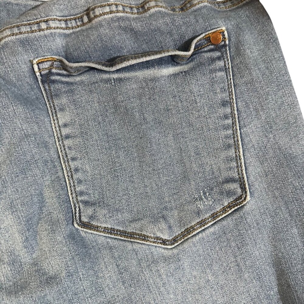 Judy Blue Womens Custom Cutoff Jean Shorts Size 18W Light Wash Frayed Hem Casual - Picture 11 of 11